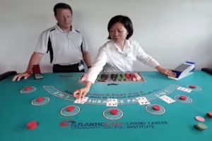 casino deler trainer