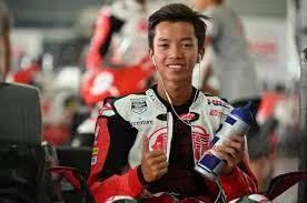 ก๊องส์ ธัชกร บัวศรี