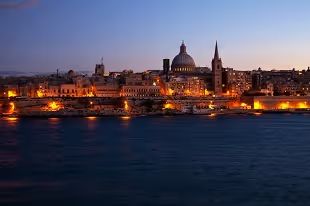 night view valletta malta 1